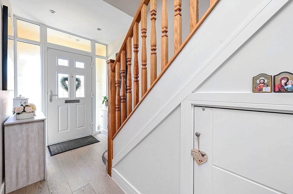 Property photo 3 of 15 278 Yorktown Rd (6)