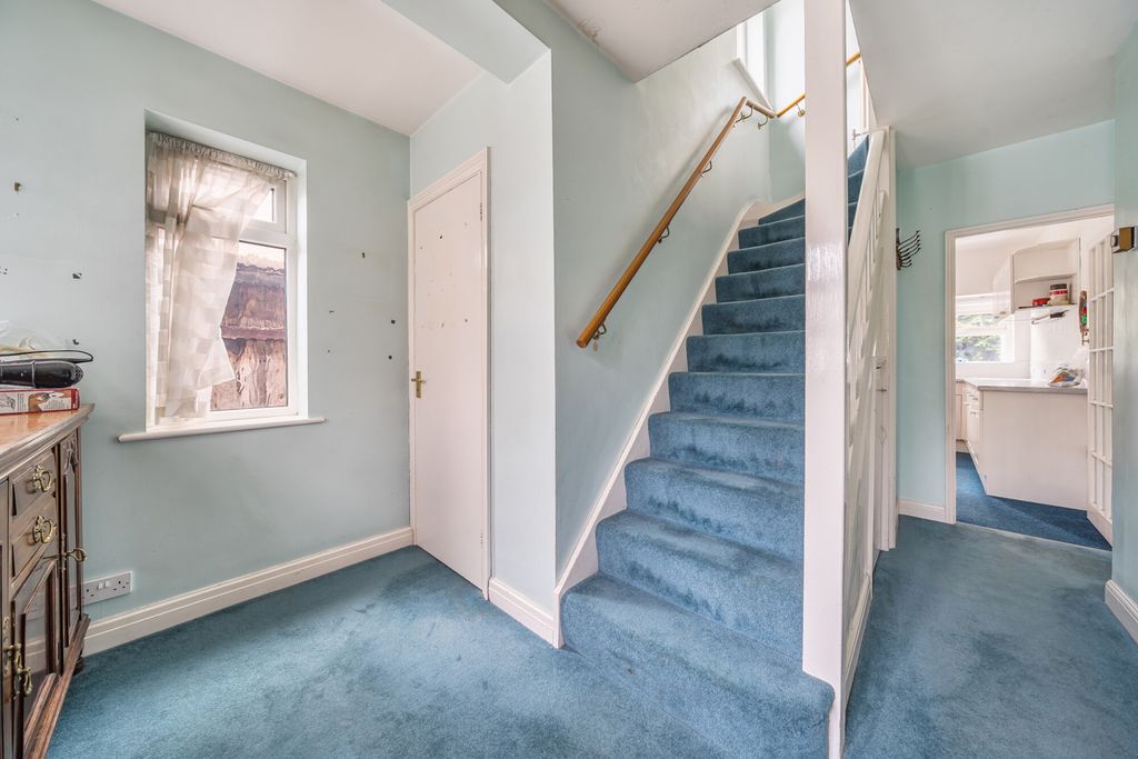 Property photo 2 of 17 1341959-17-68A839...