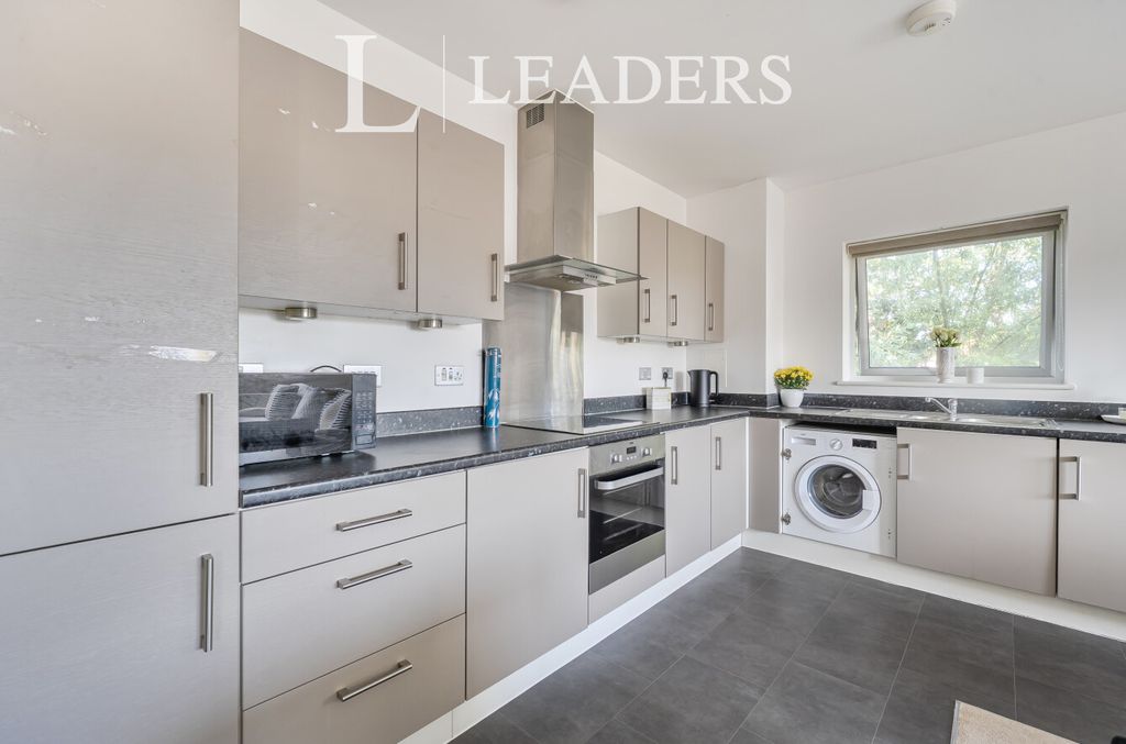Property photo 3 of 20 41F65F17-2322-40c...