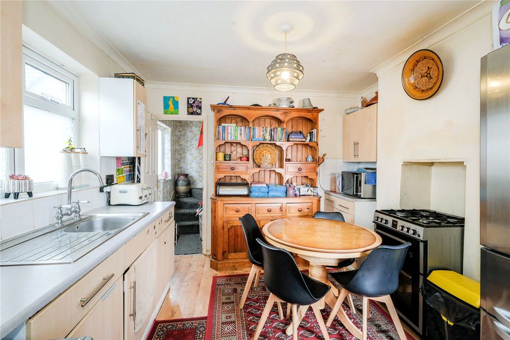 Property photo 3 of 12 Kitchen/Diner