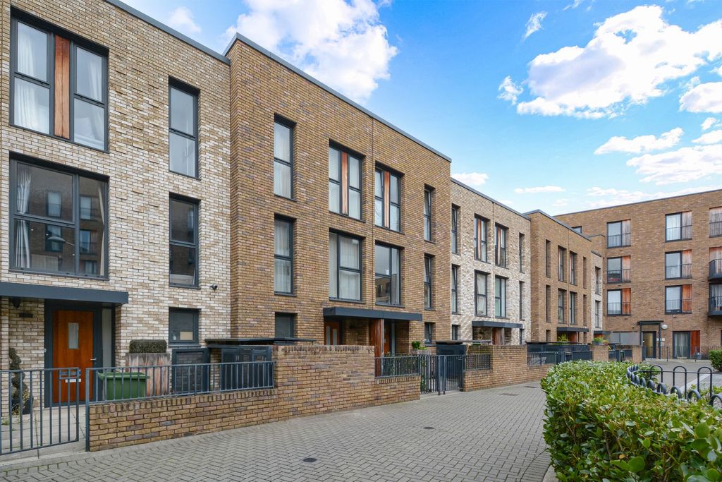 Property photo 1 of 16 B4Uidxqw