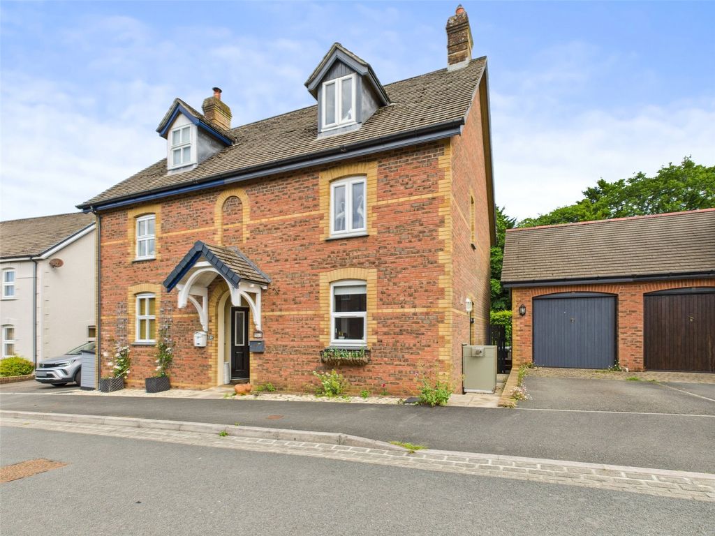 Property photo 1 of 31 Picture No. 30