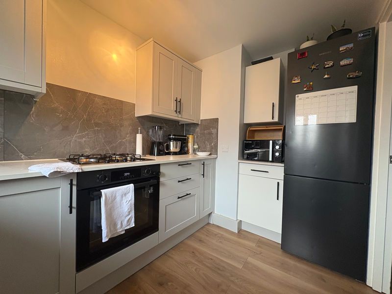 Property photo 3 of 7 Photo 4