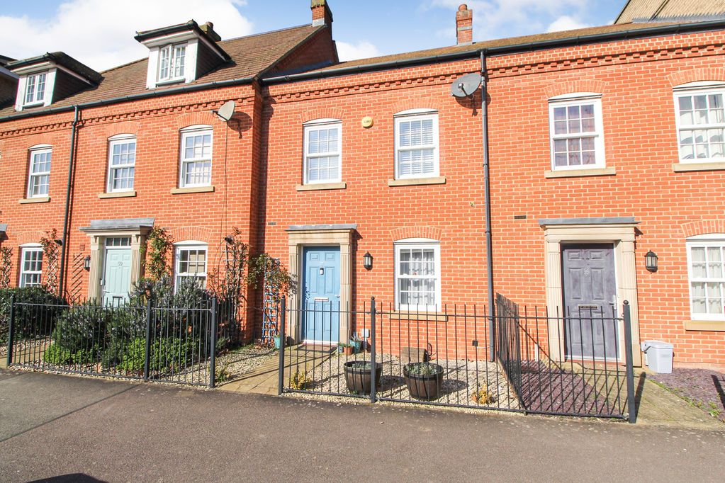 Property photo 1 of 18 Front