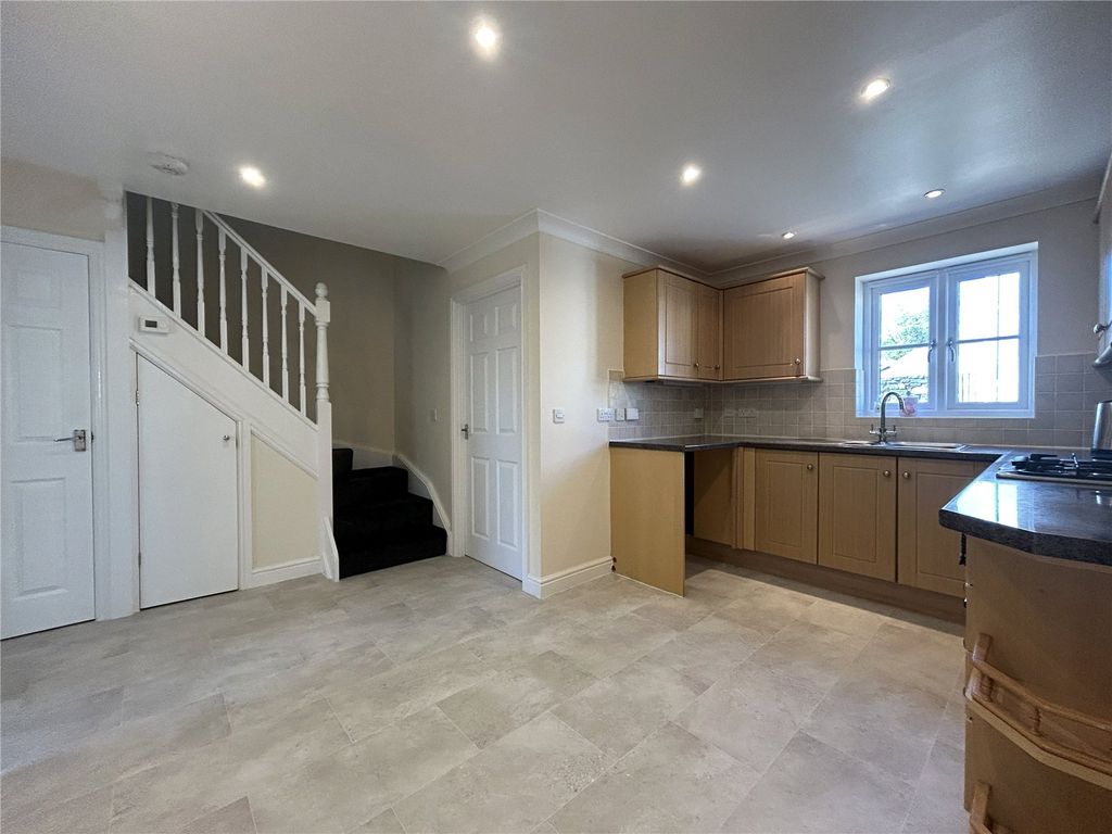 Property photo 2 of 14 Picture No. 13