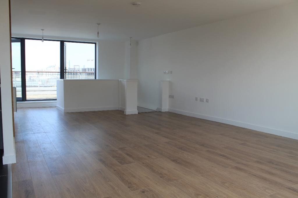 Property photo 3 of 20 Open Plan Lounge