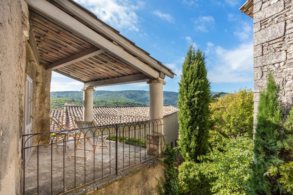 Property photo 3 of 21 Image