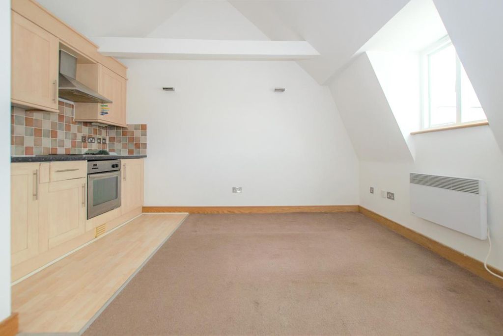 Property photo 2 of 4 Genflyrluuk-Zhpscq26Oq 2.Jpg