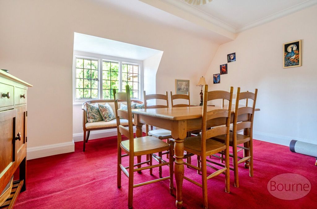 Additional image 4 of 3 bed flat for saleHawkley, Liss, Hampshire GU33
