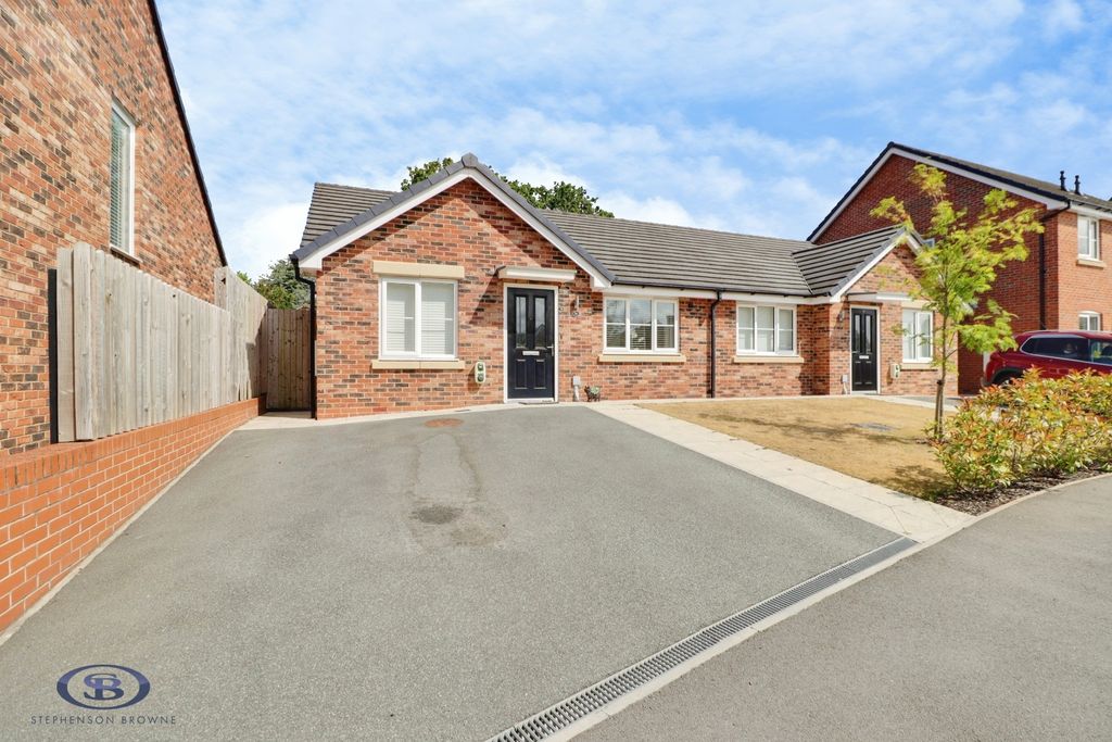 Property photo 1 of 26 Pbox-Img.Jpg