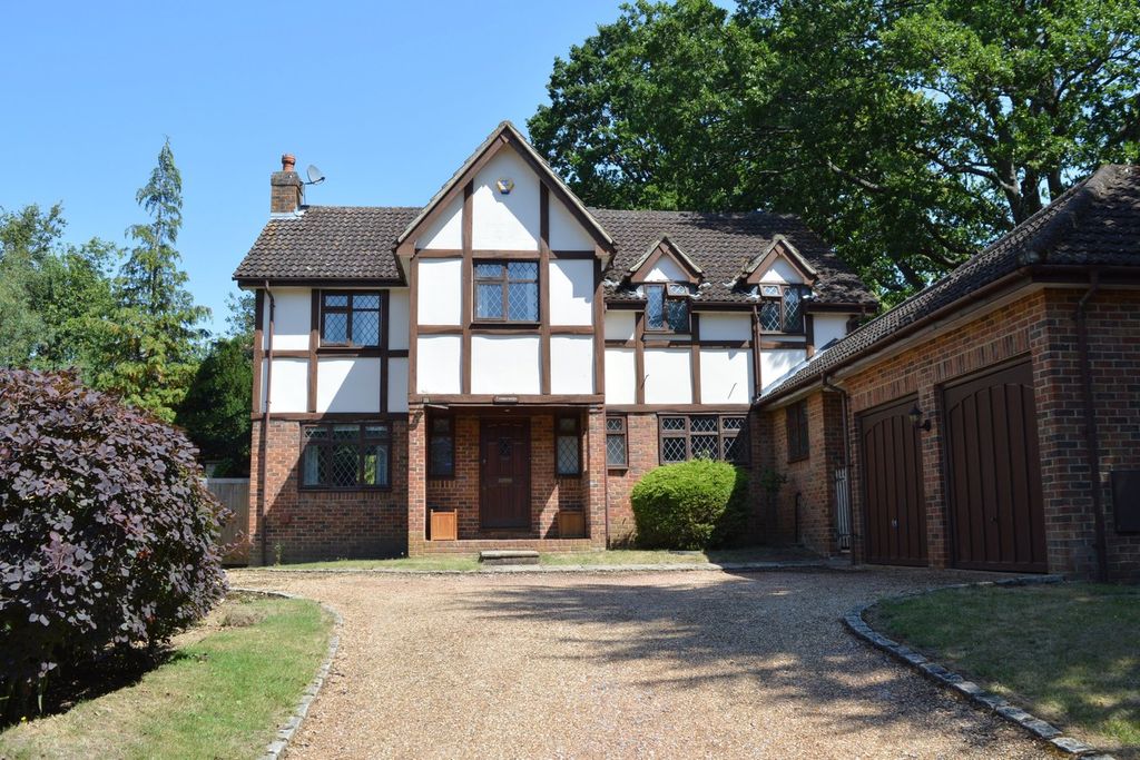 Property photo 1 of 6