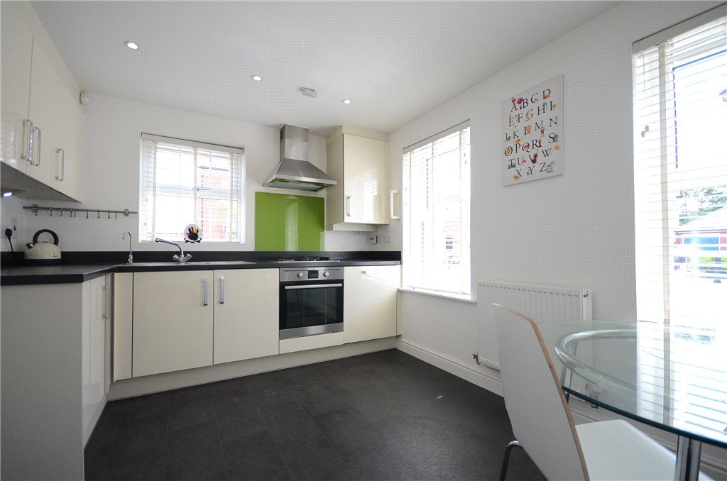 Property photo 3 of 12 Kitchen/Diner