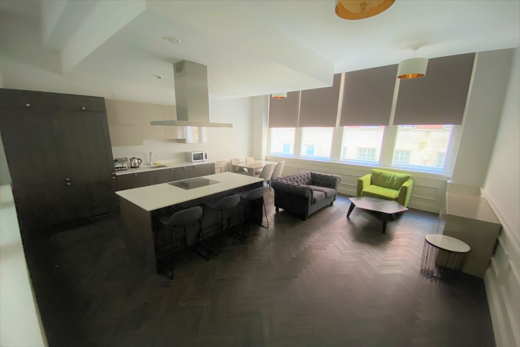 Property photo 1 of 8 (Main)