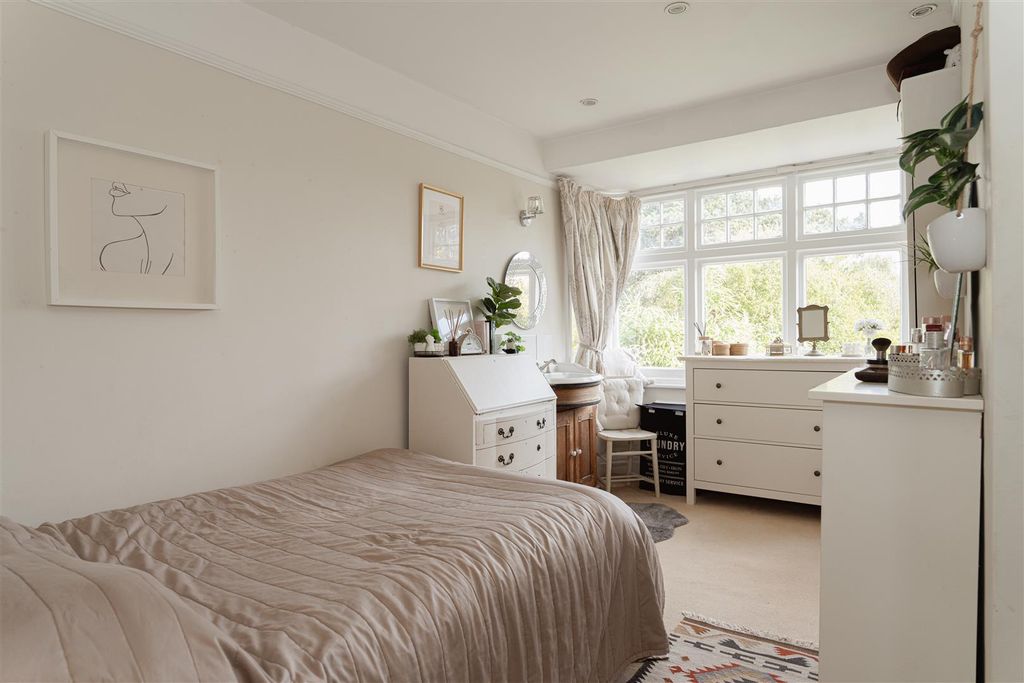 Additional image 17 of 4 bed detached house for saleDeepdene Avenue, Dorking RH4