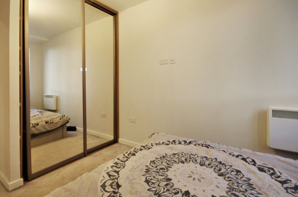 Property photo 3 of 6