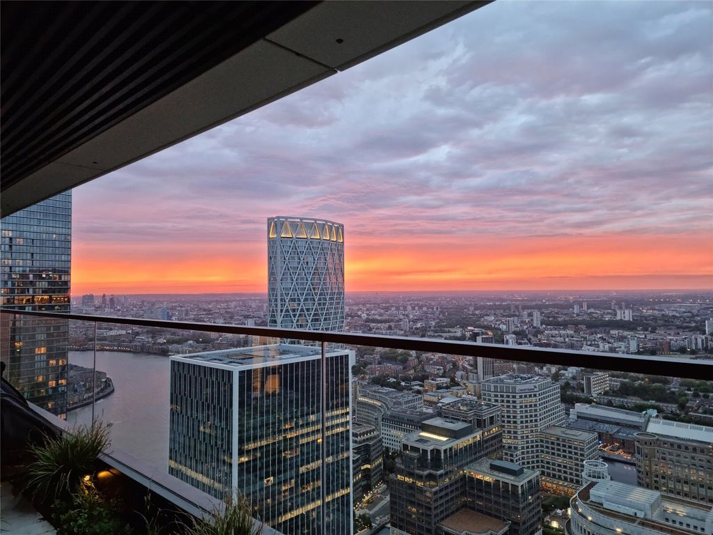 Property photo 2 of 32 Picture No. 09