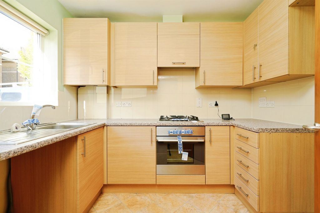 Property photo 3 of 15