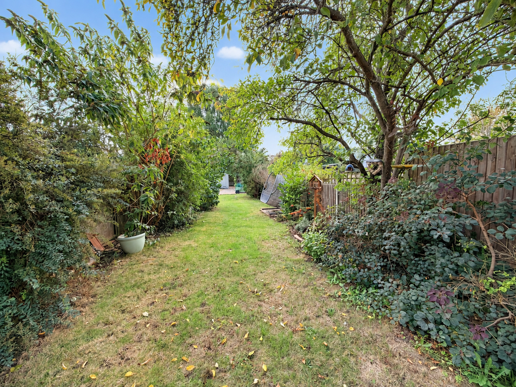 Property photo 2 of 20