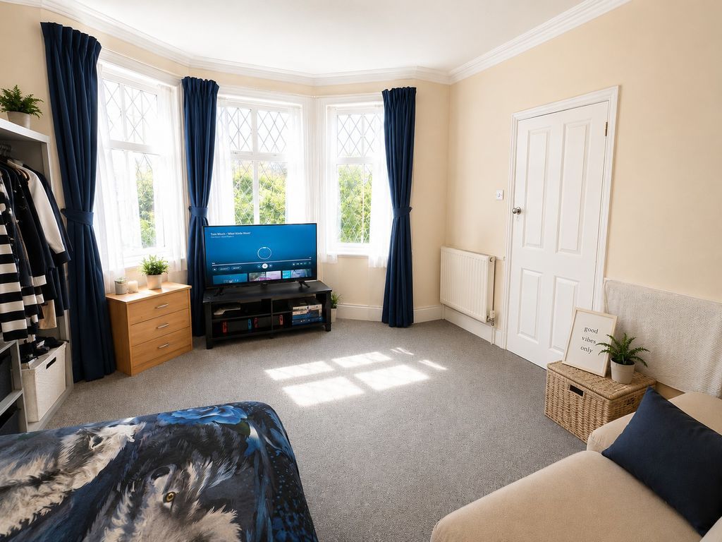 Property photo 3 of 11 Photo 6