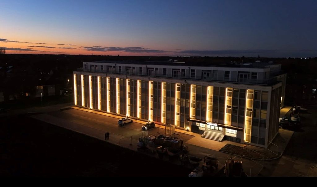 Property photo 1 of 8 Front