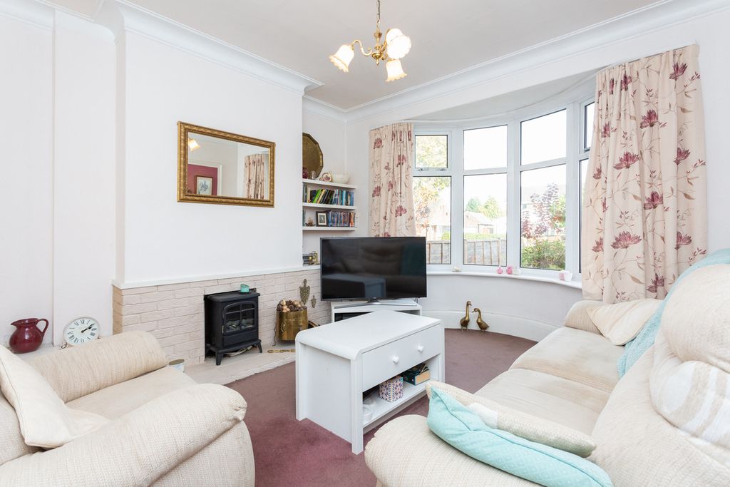 Property photo 2 of 23