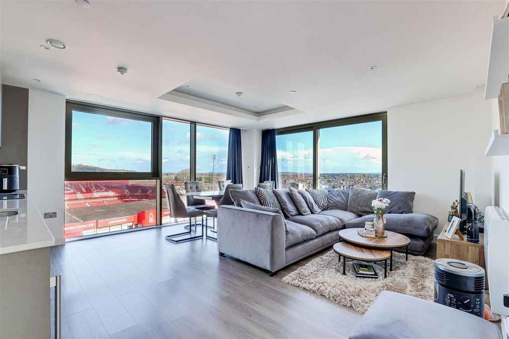 Property photo 2 of 13 9776.Jpg