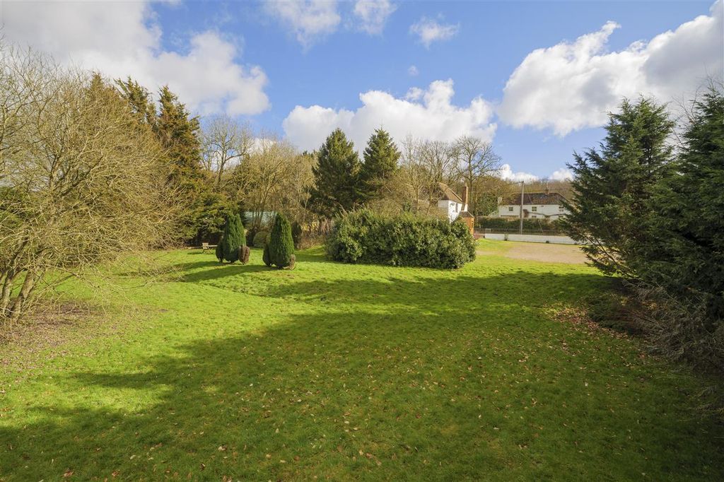 Property photo 3 of 32
