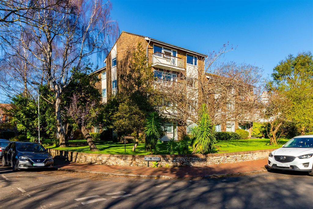 Property photo 1 of 9 Themanor-11.Jpg