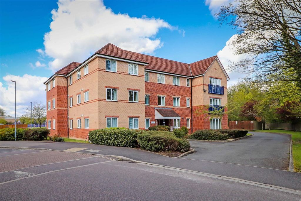 Property photo 1 of 13