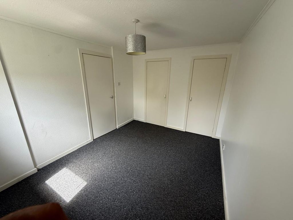 Property photo 3 of 6 Gallery