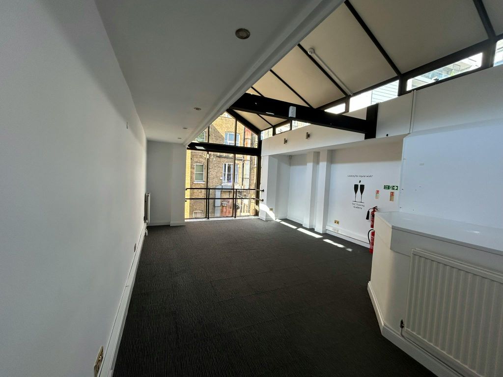 Property photo 2 of 3 Putney 3.Jpeg