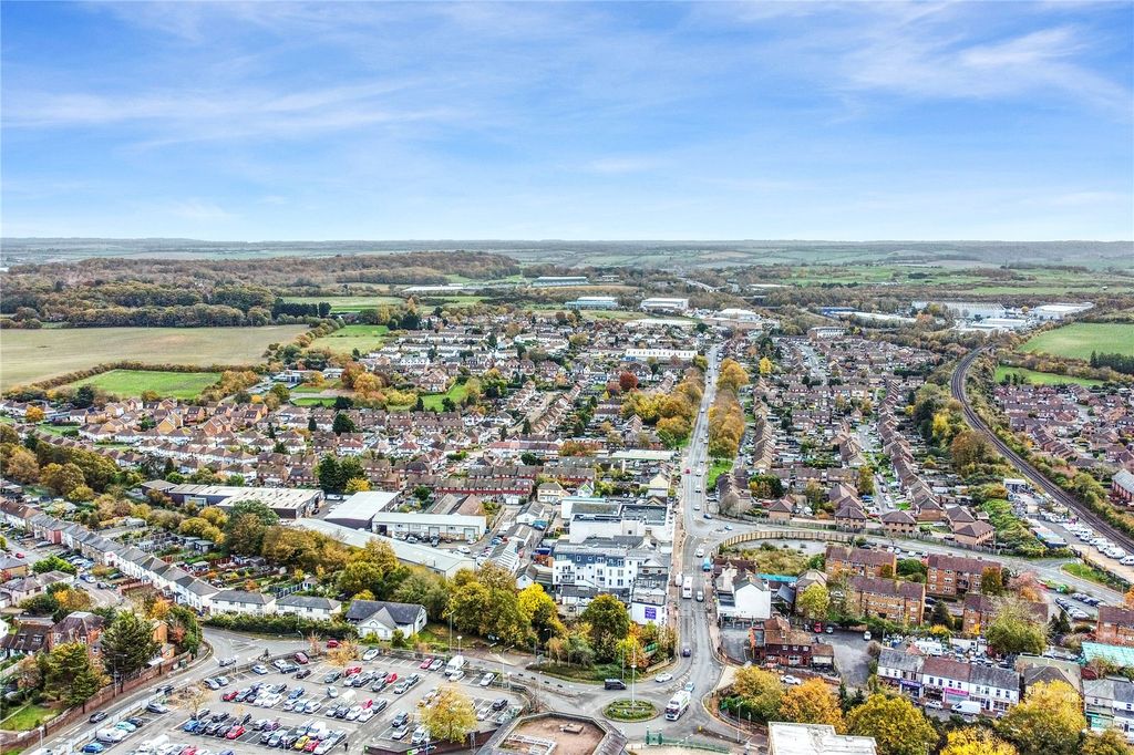 Property photo 2 of 21 Robinson Jackson