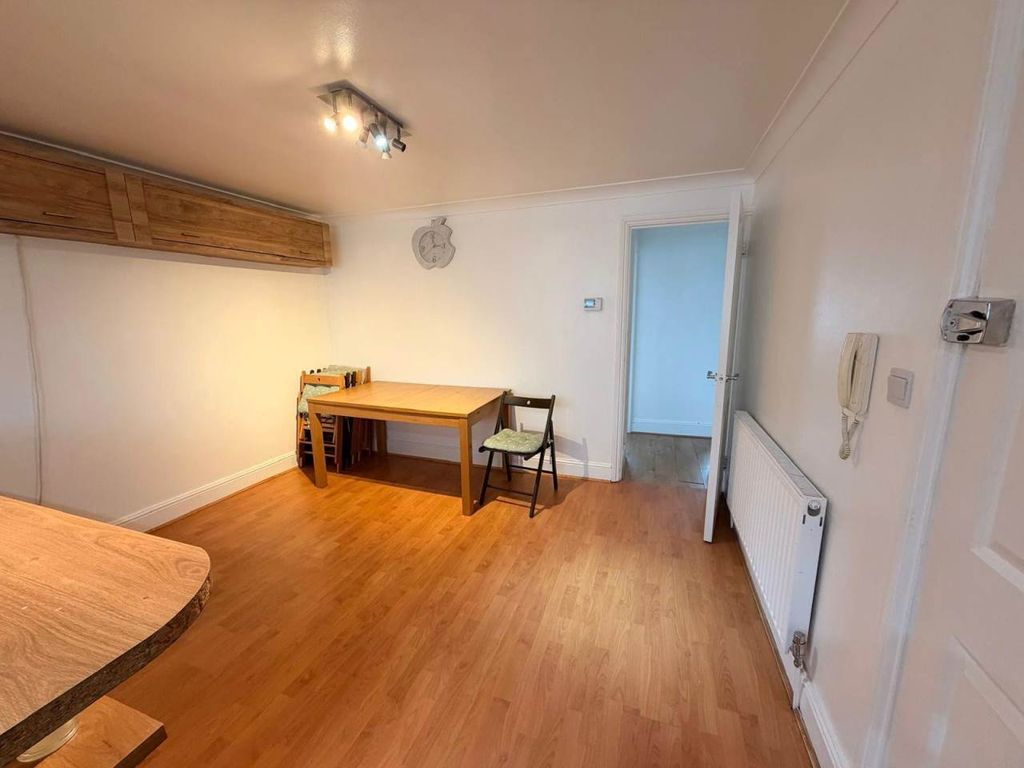 Property photo 3 of 8 Photo-2026-02-16-15-22-49 (6)