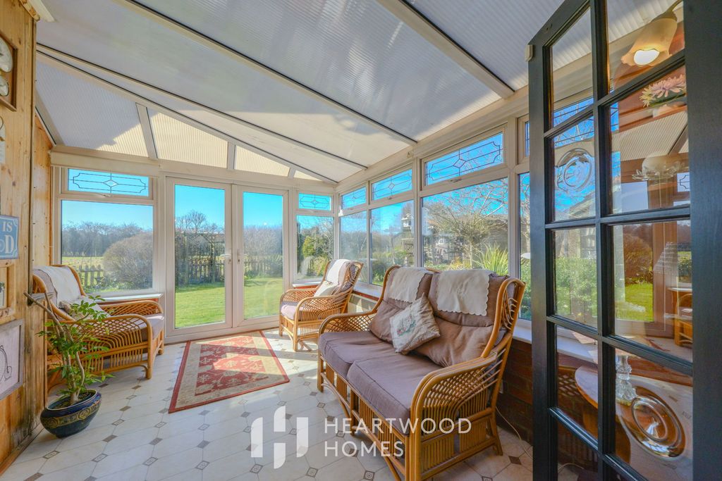 Property photo 2 of 33