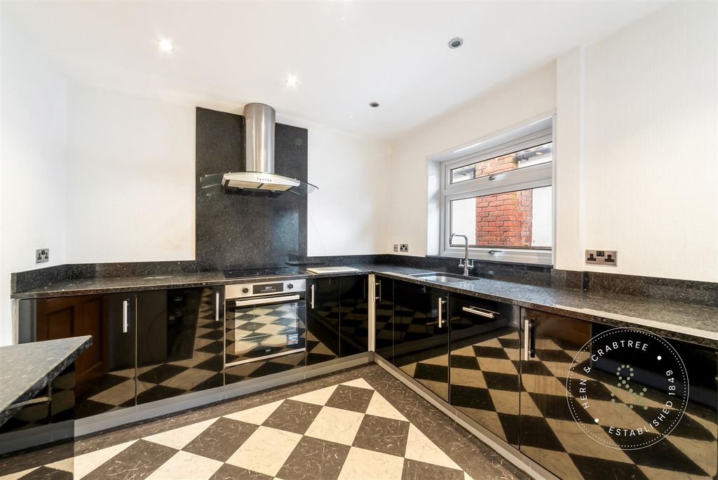 Additional image 4 of 3 bed detached bungalow for saleLon Werdd Close, Michaelston, Cardiff CF5