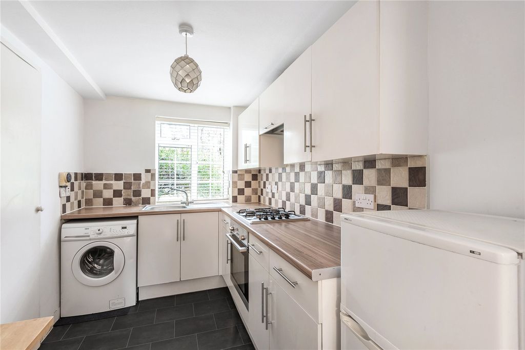 Property photo 3 of 10 Picture No. 05