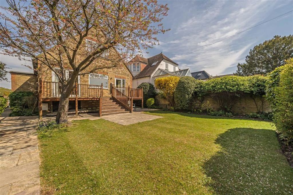 Property photo 2 of 12
