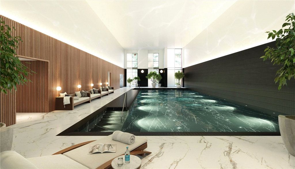 Property photo 2 of 7 Pool