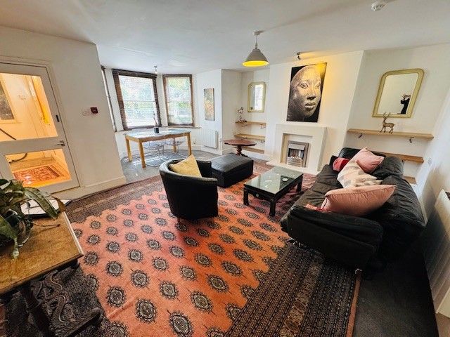 Property photo 2 of 8 Living Room