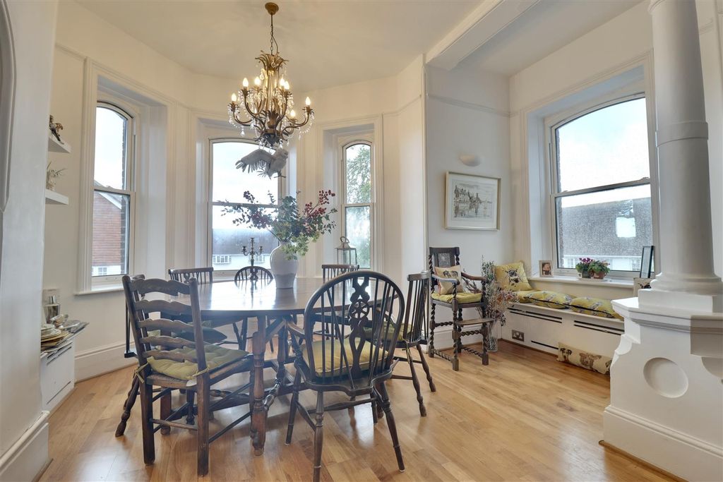 Additional image 7 of 3 bed maisonette for saleLangstone High Street, Havant PO9