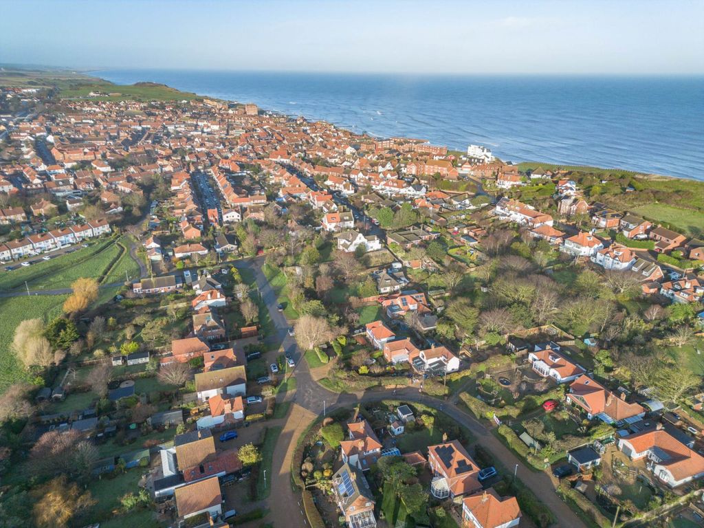 Property photo 3 of 31