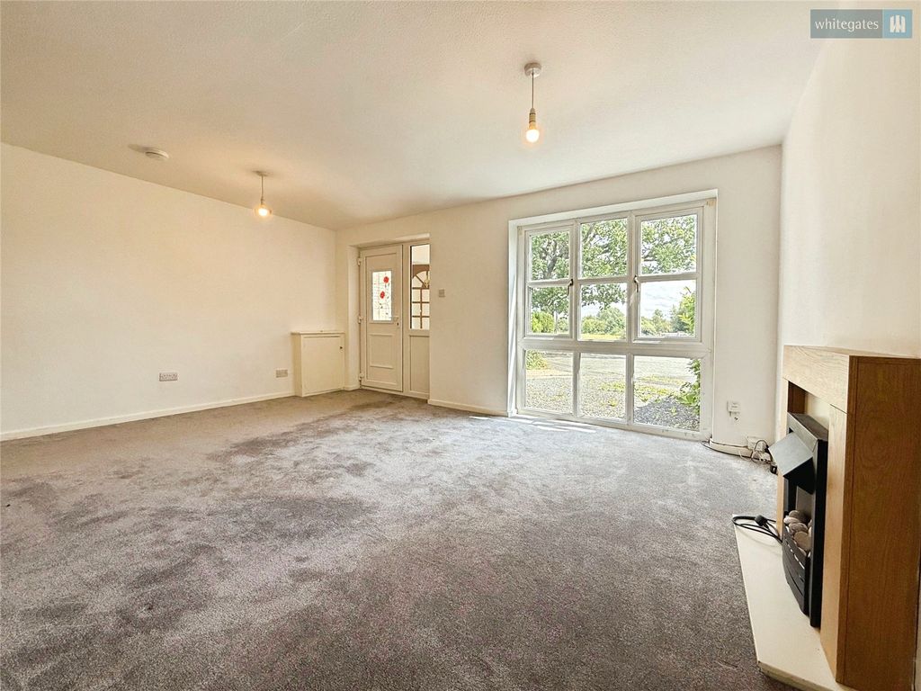 Property photo 2 of 15 Picture No. 05