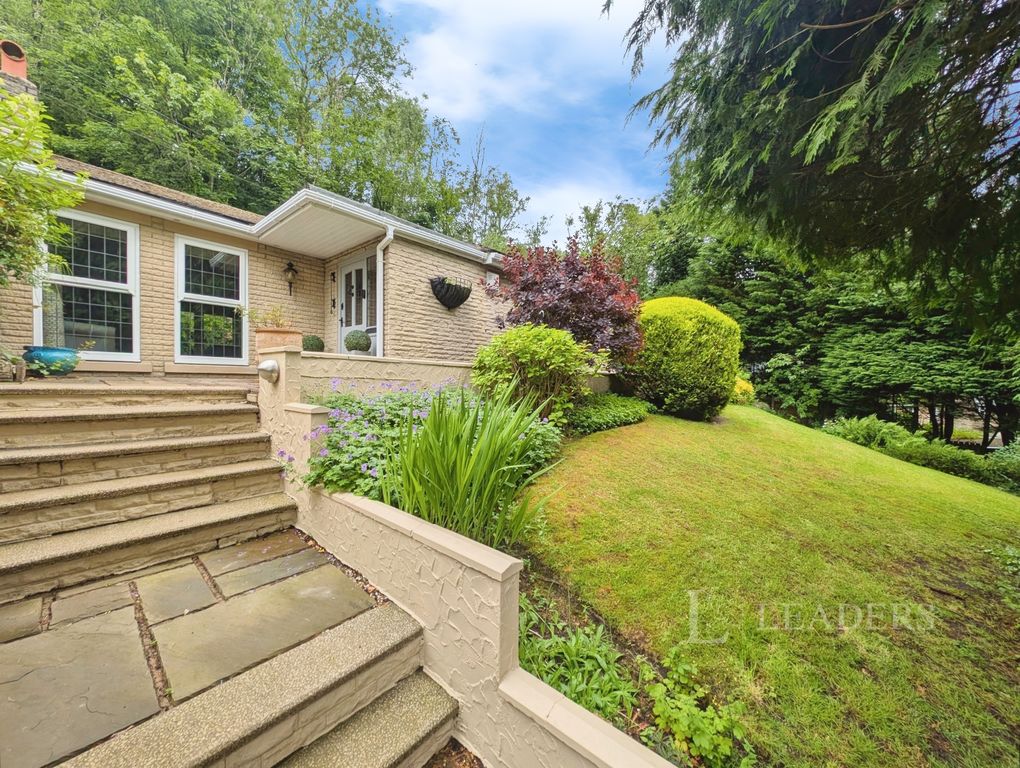 Property photo 1 of 18 External