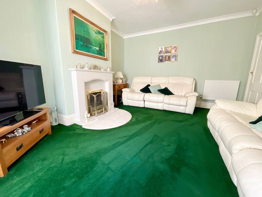 Property photo 3 of 23