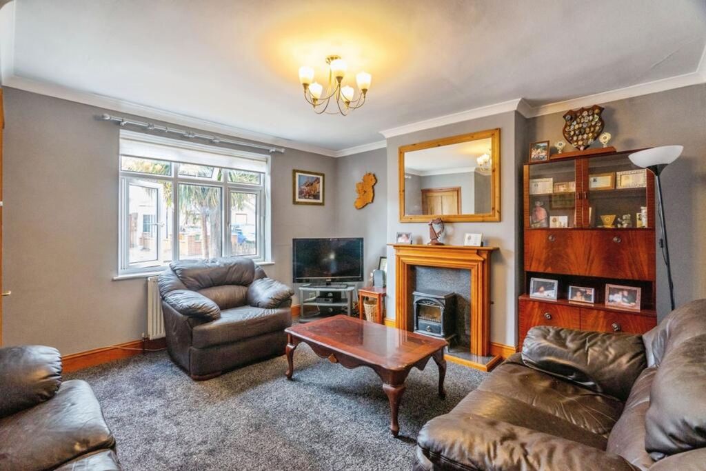 Property photo 2 of 15