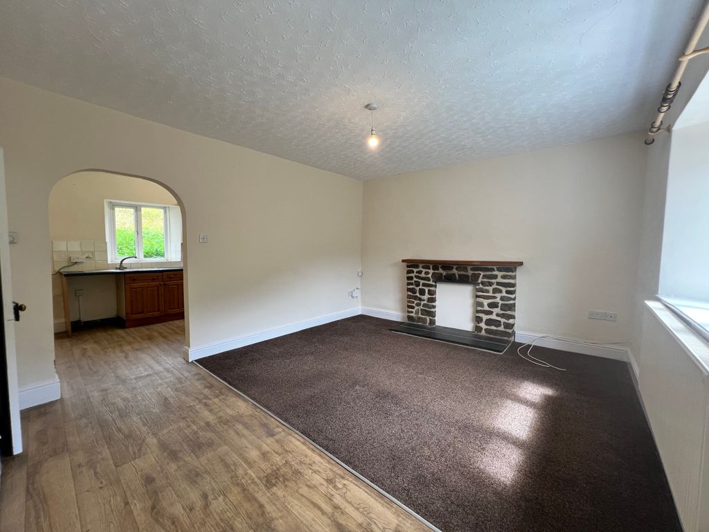 Property photo 2 of 17 Picture No. 10