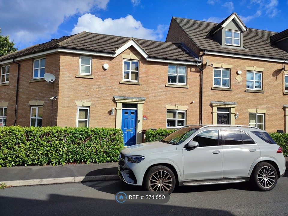 Property photo 2 of 11