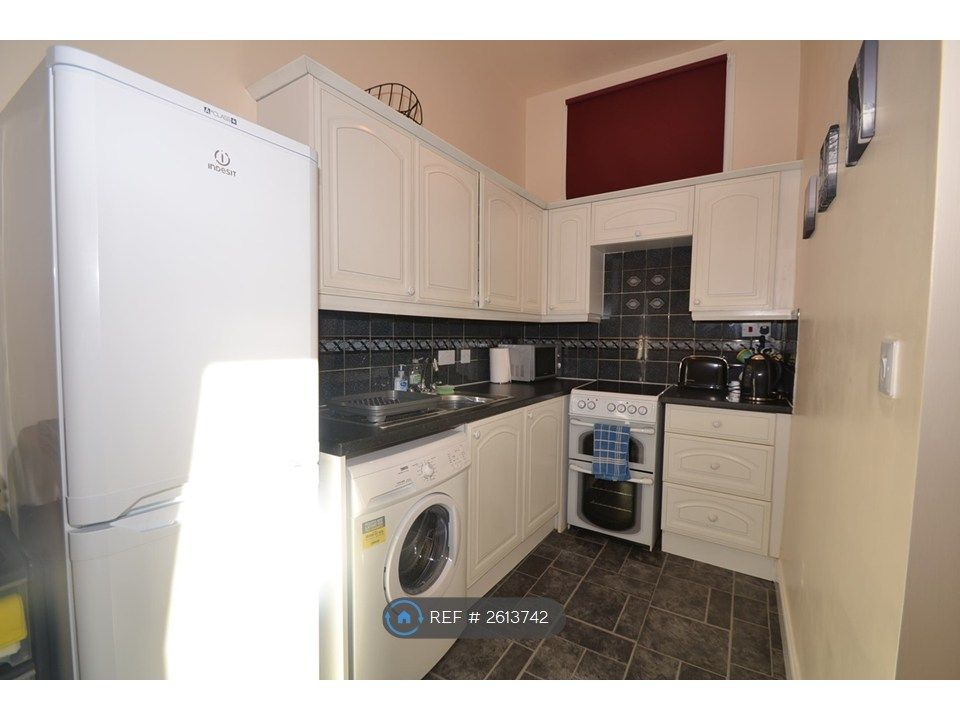 Property photo 3 of 6