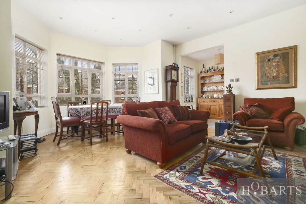 Property photo 3 of 14 Gallery