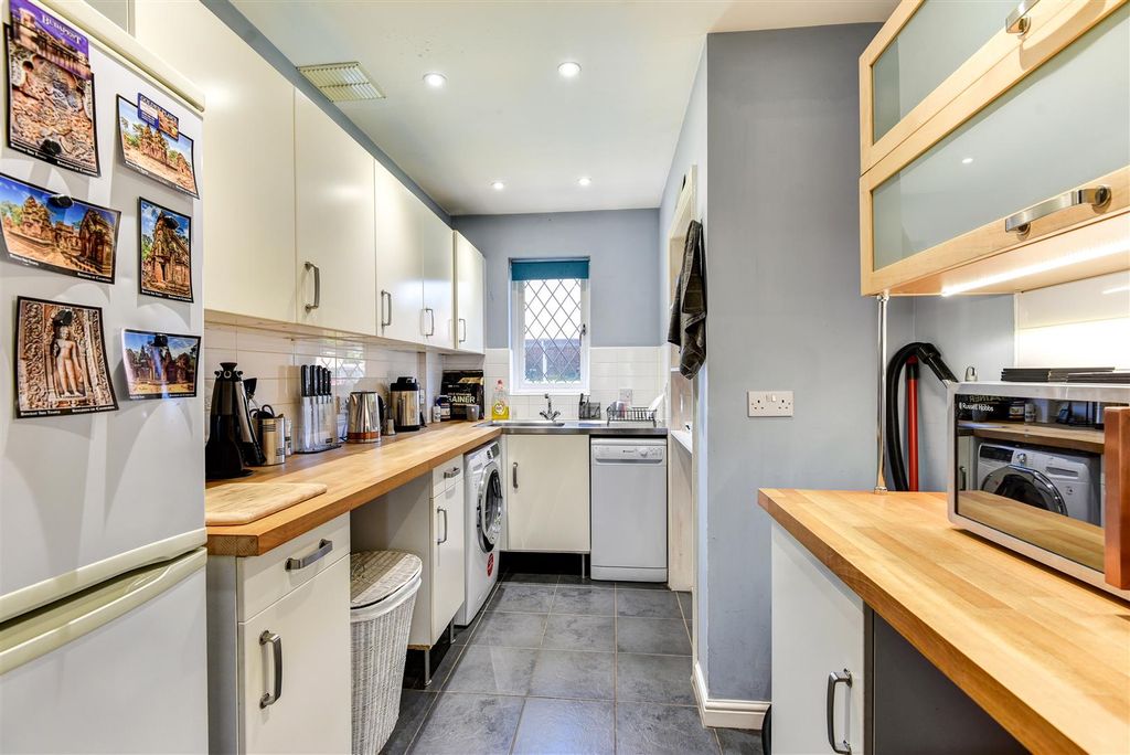 Property photo 3 of 18 5Walnut-5.Jpg